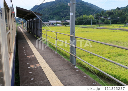 唐津線多久駅から西唐津駅までの車窓風景 111823287