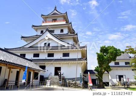 佐賀県唐津市唐津城とその周辺風景 佐賀県唐津市唐津城とその周辺風景 111823487