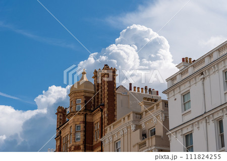 Traditional houses in Notting Hill neighborhood in London 111824255