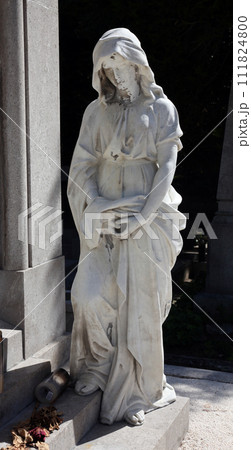 Detail of a mourning sculpture on a Mirogoj cemetery, Zagreb, Croatia Detail of a mourning sculpture on a Mirogoj cemetery, Zagreb, Croatia 111824800
