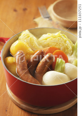具材たっぷりのあたたかいポトフ 111837251