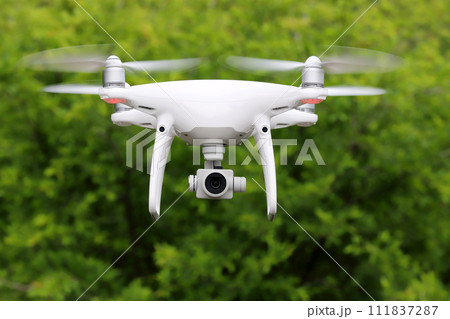 ドローン 111837287