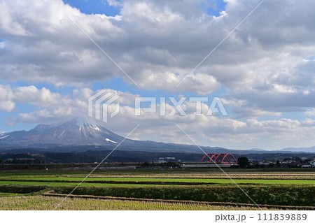 伯耆大山と特急やくも 伯耆大山と特急やくも 111839889