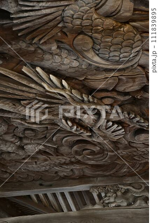 神崎神社の龍 神崎神社の龍 111839895