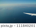 羽田空港　東京湾の景色　東京　滑走路　機窓風景　飛行機の機窓から 111840201