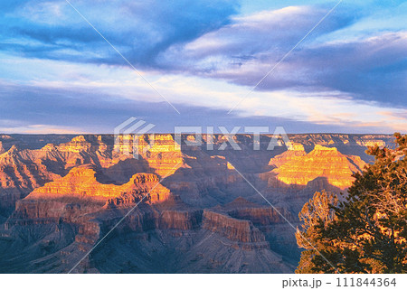 グランドキャニオン サウスリムからの絶景 グランドキャニオン サウスリムからの絶景 111844364