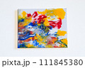 カラフルなアート 111845380