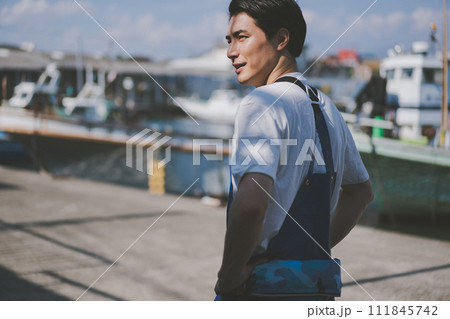 fisherman fisherman 111845742