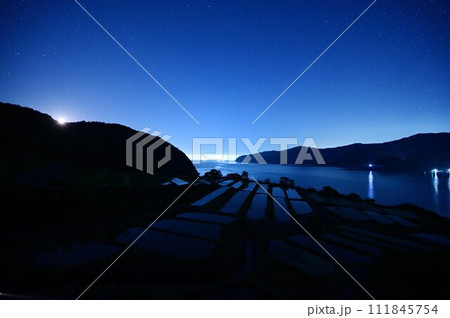 田烏の棚田と星空 田烏の棚田と星空 111845754