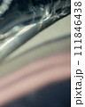 抽象的な水の光 111846438