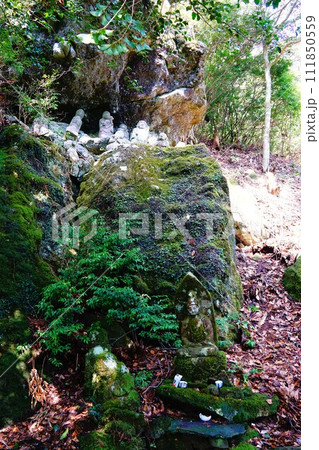 多良岳 登山道の仏像 多良岳 登山道の仏像 111850559
