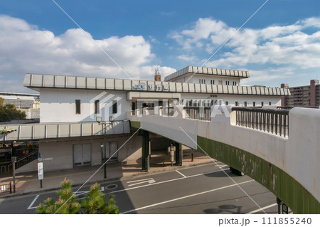 兵庫県伊丹市のJR伊丹駅 111855240