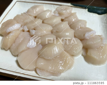 帆立の刺身 111863595