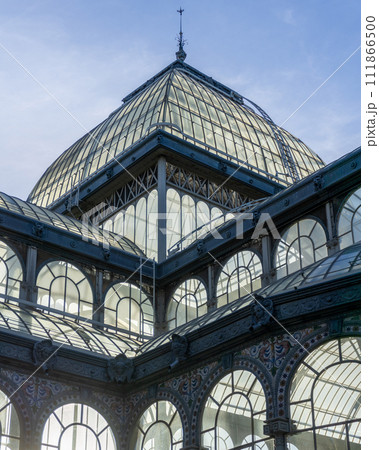 Beautiful Crystal Palace in the center of Madrid 111866500