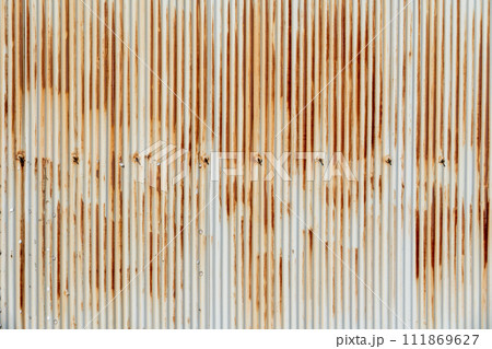 錆びたトタン 111869627