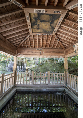 初夏の金沢旅行・新緑が映える兼六園・金城麗澤 初夏の金沢旅行・新緑が映える兼六園・金城麗澤 111871760