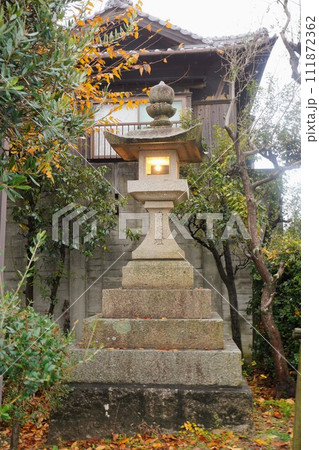 永代橋の石灯篭【香川県土庄町・小豆島】 永代橋の石灯篭【香川県土庄町・小豆島】 111872362