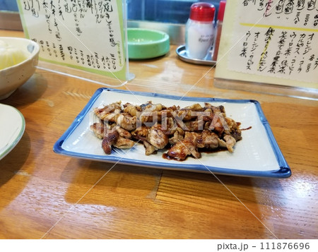 焼き鳥屋さんで販売されている今治焼き鳥 111876696