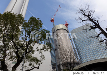 解体工事中の大阪マルビル(2024年2月11日撮影) 解体工事中の大阪マルビル(2024年2月11日撮影) 111878543