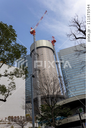 解体工事中の大阪マルビル(2024年2月11日撮影) 解体工事中の大阪マルビル(2024年2月11日撮影) 111878544