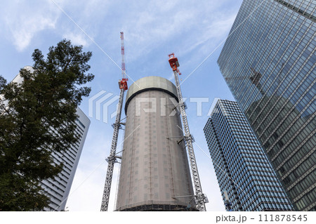 解体工事中の大阪マルビル(2024年2月11日撮影) 解体工事中の大阪マルビル(2024年2月11日撮影) 111878545