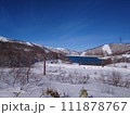 早春の越後三山を望む 111878767