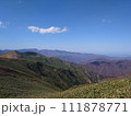 秋の白毛門山頂から見た大パノラマ 111878771