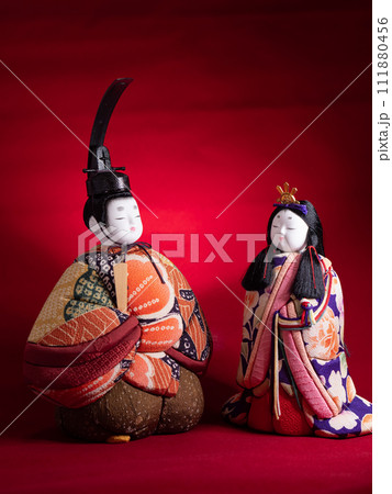 雛人形(お雛様とお内裏様)(木目込み人形) 雛人形(お雛様とお内裏様)(木目込み人形) 111880456