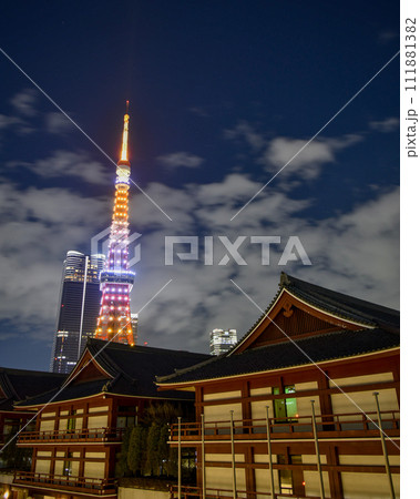夜の東京タワー 111881382