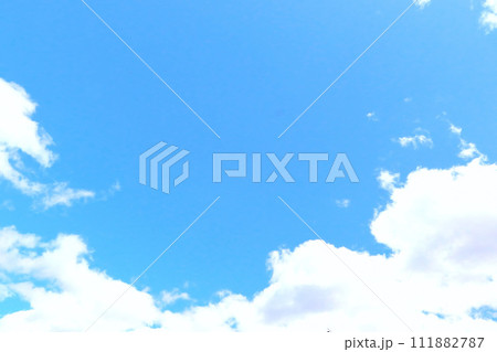 青空と雲　背景・テクスチャ 111882787