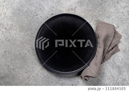 Mockup for a delicious meal. Empty plate on a table 111884105