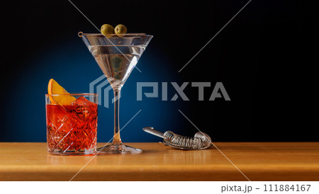 Cocktail allure 111884167