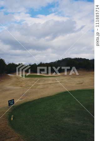 冬のゴルフ場 冬のゴルフ場 111885714