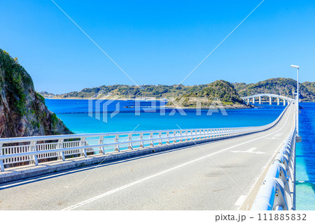 冬の角島大橋 山口県下関市 冬の角島大橋 山口県下関市 111885832