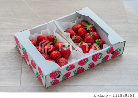 ふるさと納税の返礼品のいちご ふるさと納税の返礼品のいちご 111889361