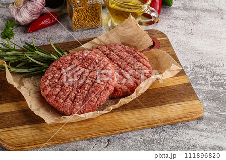 Raw burger cutlet for grill 111896820