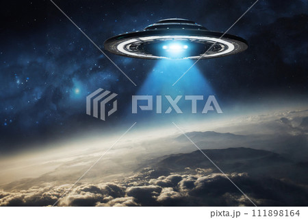 地球に接近するUFOのイメージ 111898164