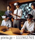 【AI生成画像】VRを活用した会議風景 【AI生成画像】VRを活用した会議風景 111902765