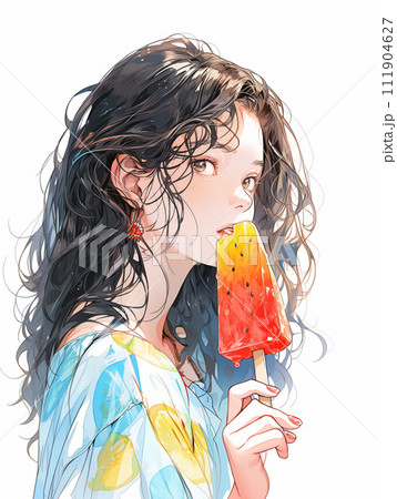 アイスキャンディーを食べる女性 111904627
