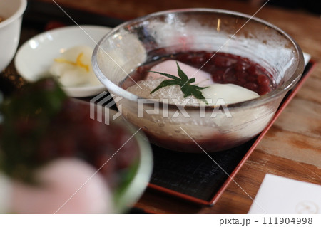 冷たい和菓子 111904998