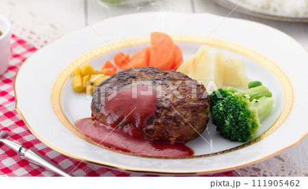 ハンバーグ 111905462