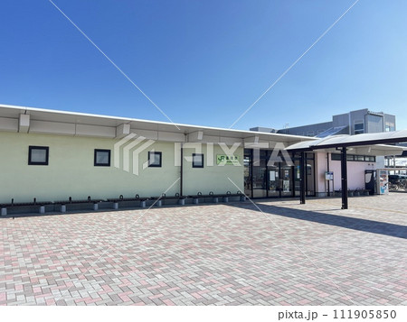 東日本大震災から復興した富岡駅　JR東日本常磐線1 111905850