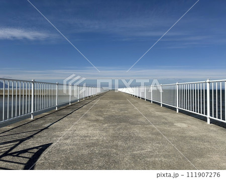 天草市宇土マリーナの海辺の道 111907276