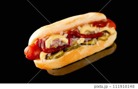 Hotdog in the lower right corner for 111910148