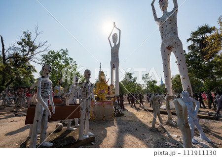 Thai Ghost against sun at Wat Phai Rong Wua, Suphanburi 111911130