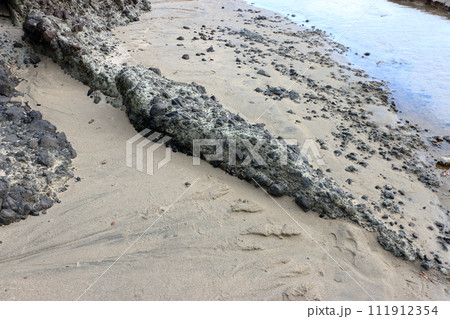 Tatadohama beach at Shimoda on the Izu penninsula of Shizuoka Japan, famous for beautiful white sand, surfing, and nearby onsen hot spring mineral baths 111912354