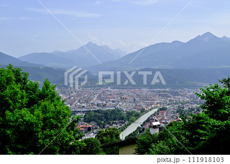 フンガーブルクからインスブルックの眺め 111918103