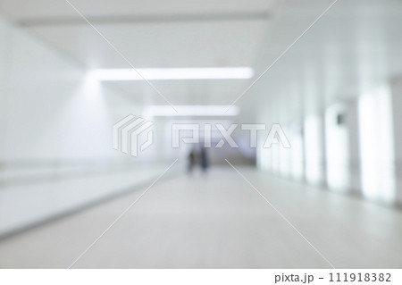 ビジネス街の背景ぼかし 111918382