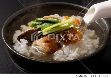 汐ぶり 茶漬け 汐ぶり 茶漬け 111918689