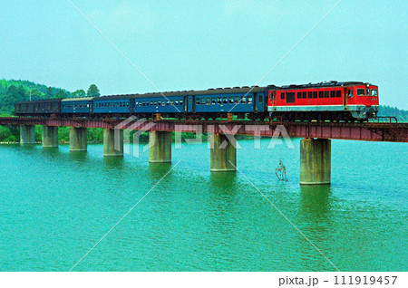 紀勢本線のディーゼル機関車 111919457